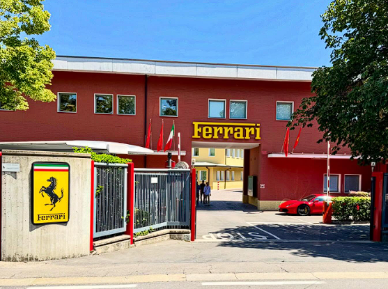 ferrari.png